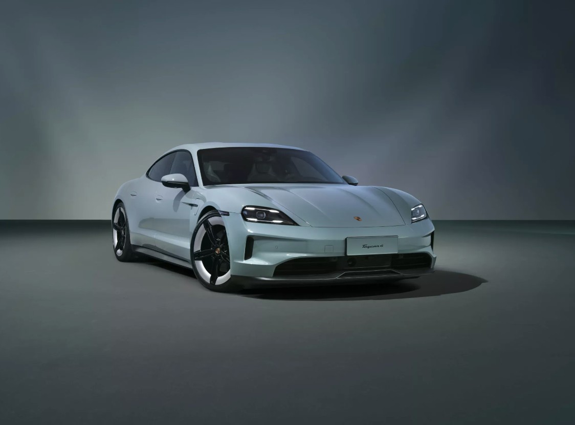 2025-Porsche-Taycan-4.jpg