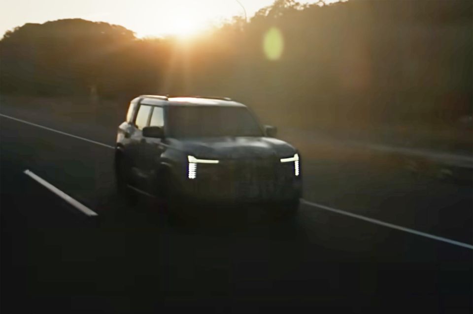 2026-01-mitsubishi-pajero-teaser-1.jpg