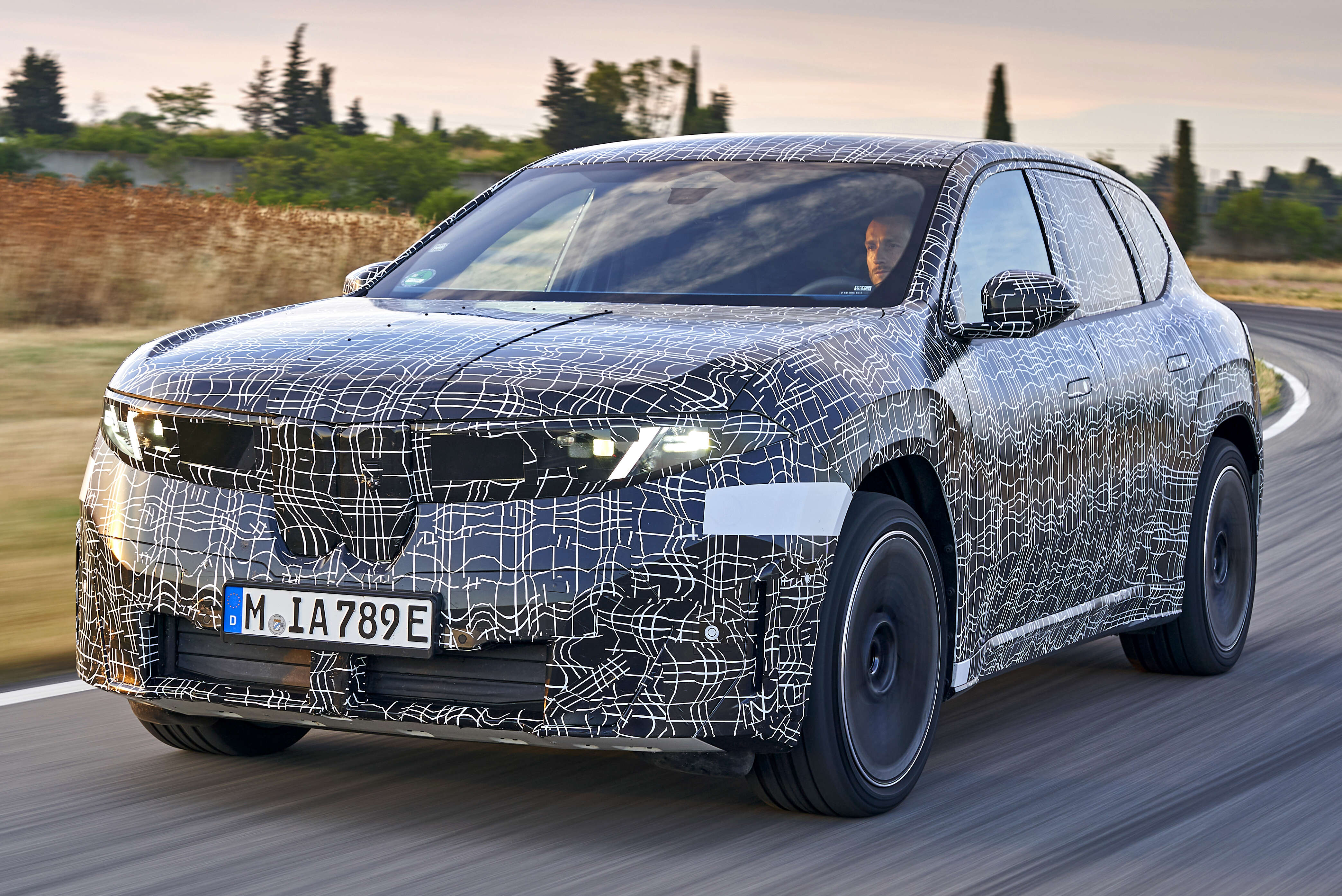 2026-BMW-iX3-prototype-12-e1750304637389.jpg
