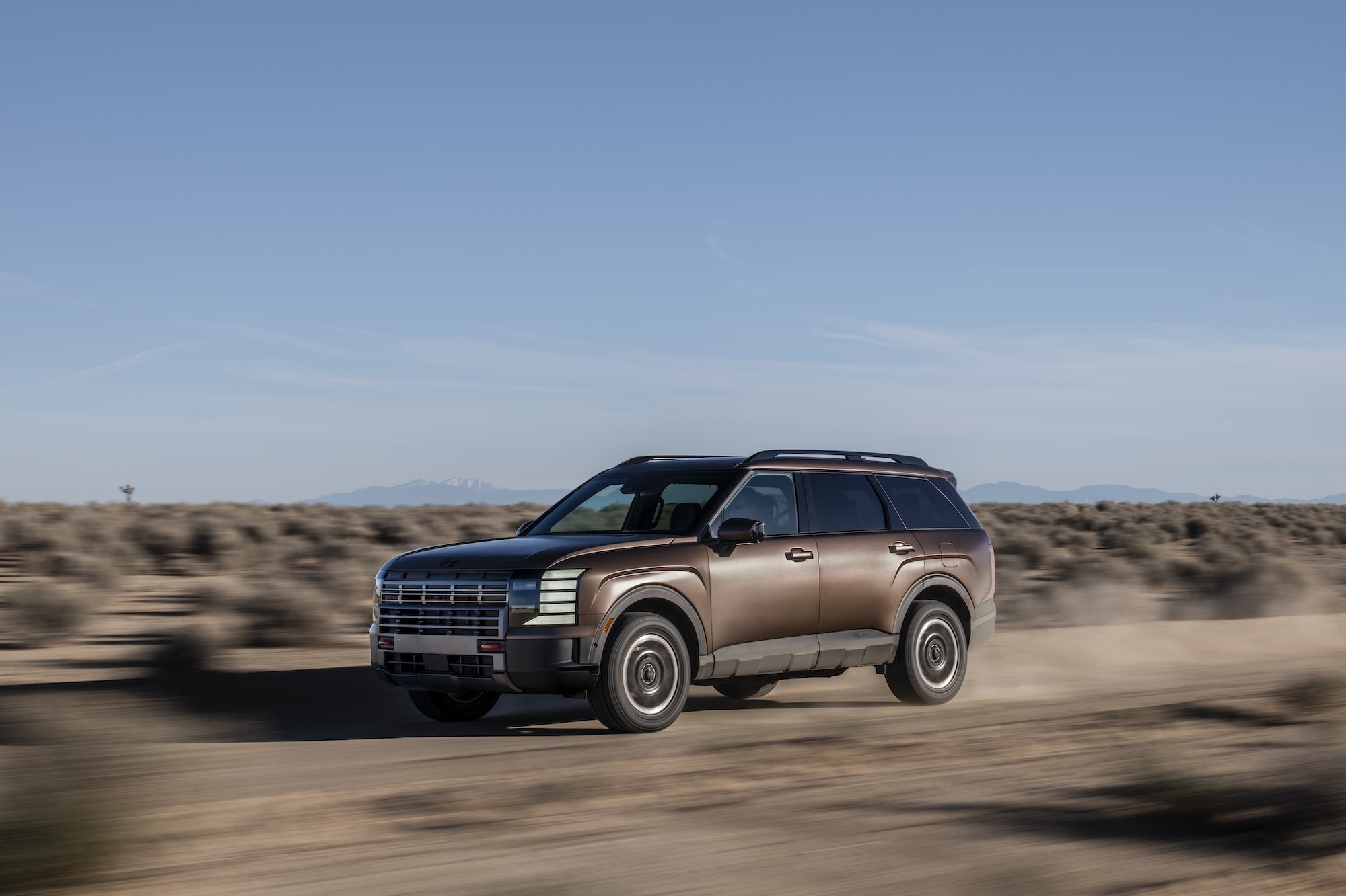 2026-hyundai-palisade-how-does-the-all-new-flagship-crossover-suv-compare-to-its-rivals-254549_1.jpg