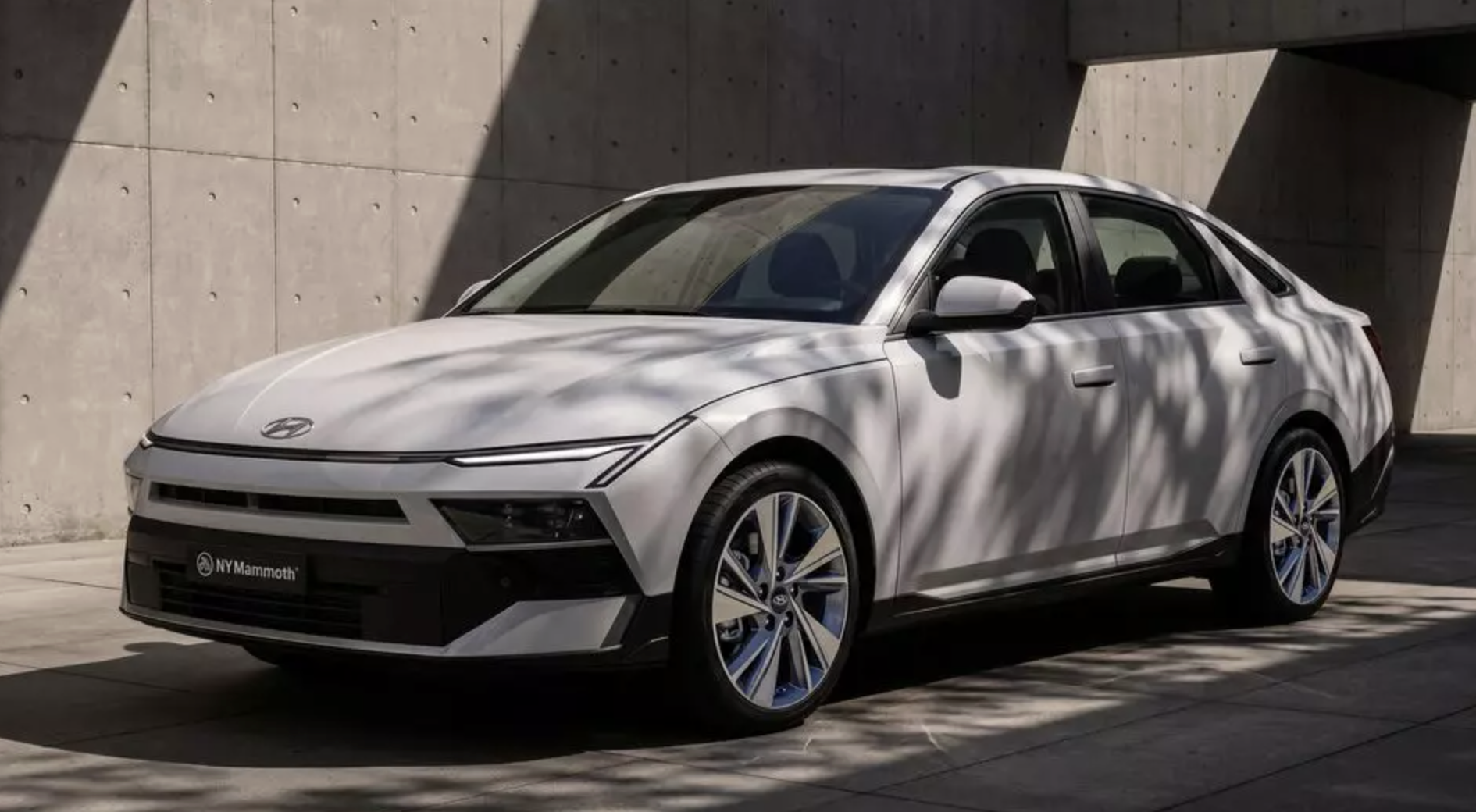 2027 Hyundai Elantra.png