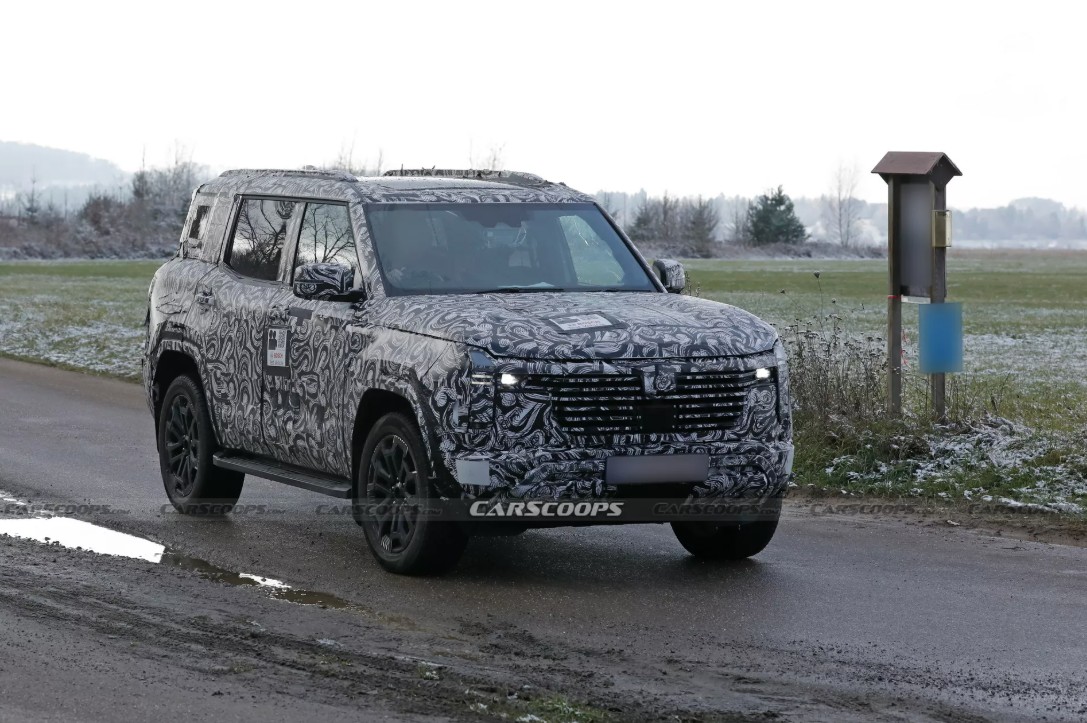 2027-Mitsubishi-Pajero-Montero-4.jpg