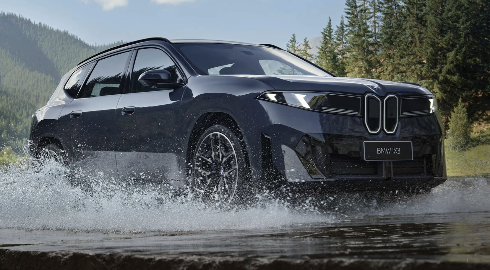 BMW iX3 L 2026 2026-08-22 lúc 09.52.59.png