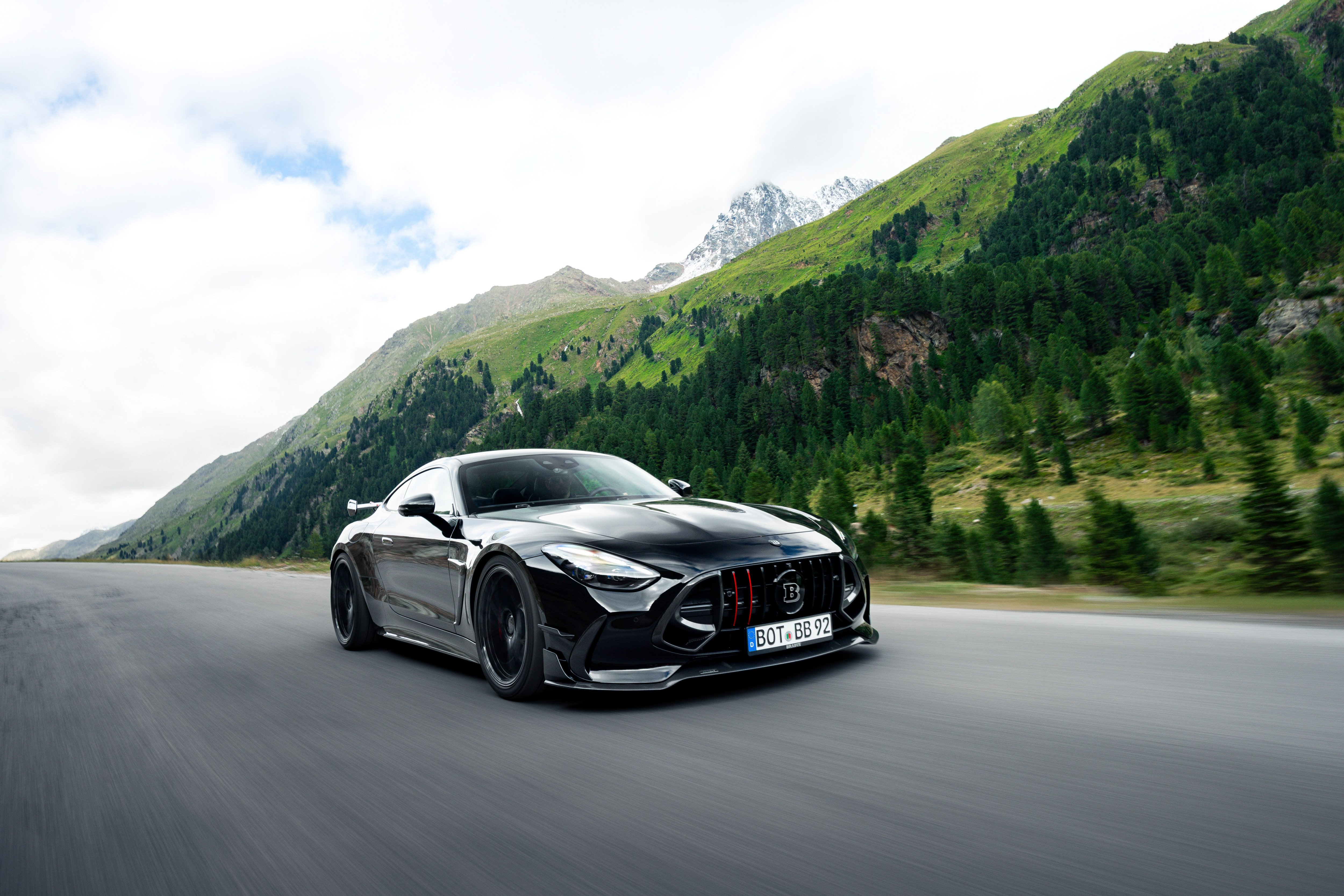 Brabus-1000-Mercedes-AMG-GT63S-E-Performance-34.jpg