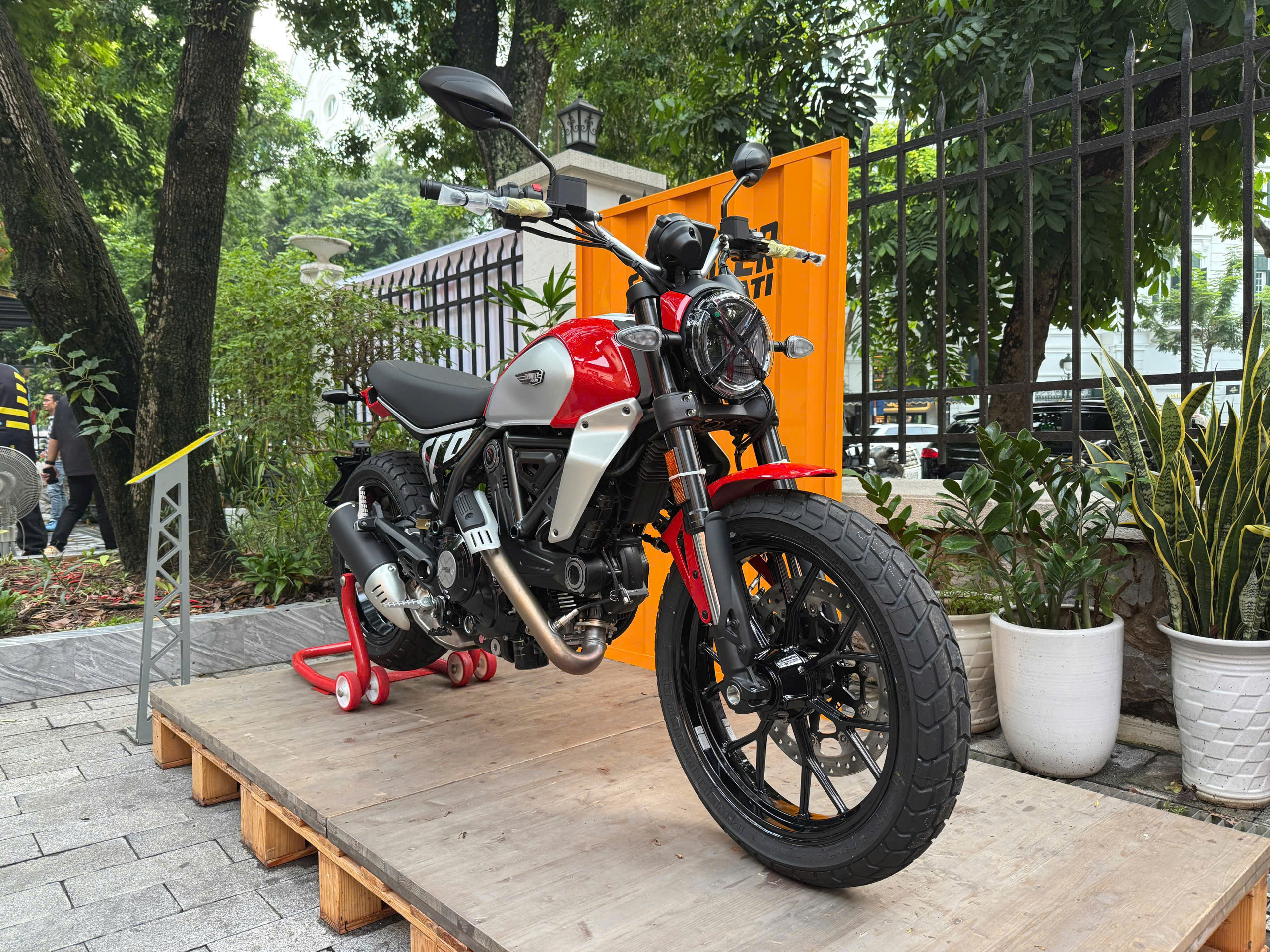 Ducati.jpg Ducati.jpg