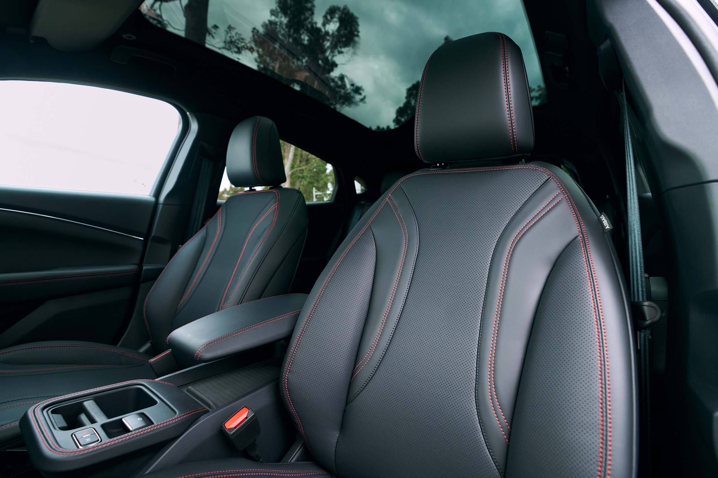 Ford Mustang Mach-E (10).jpg