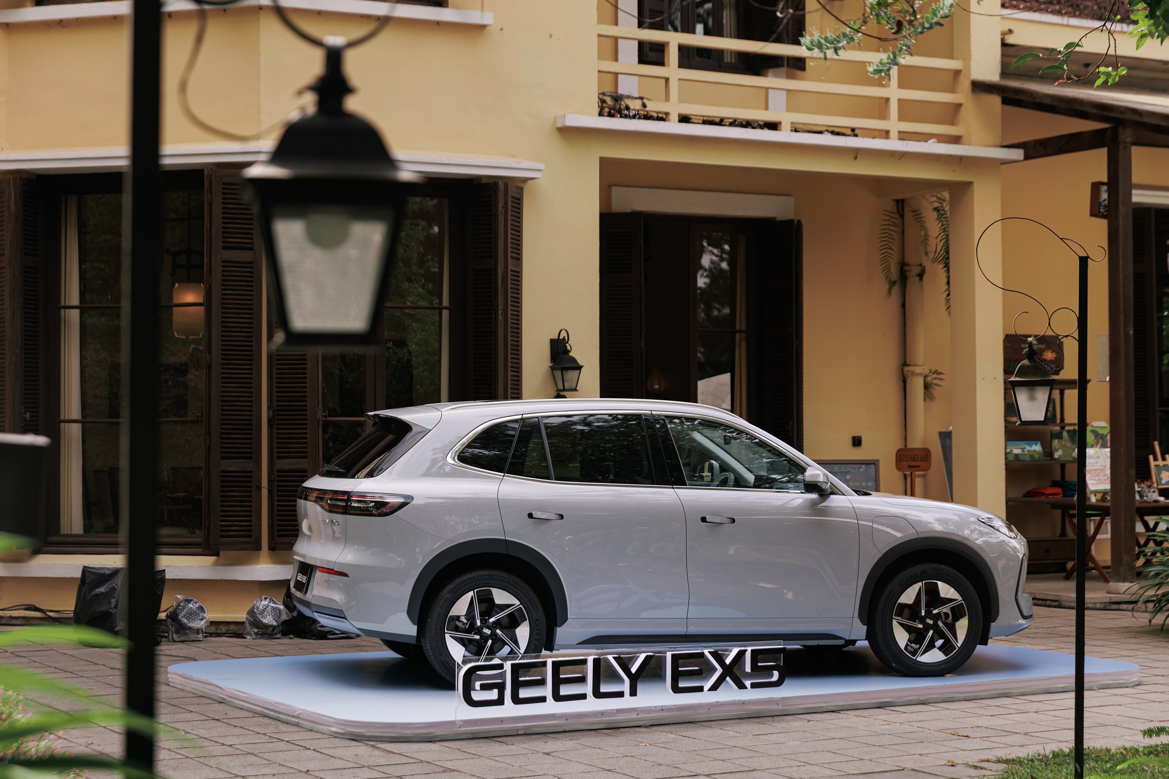 Geely EX5  (1).jpg