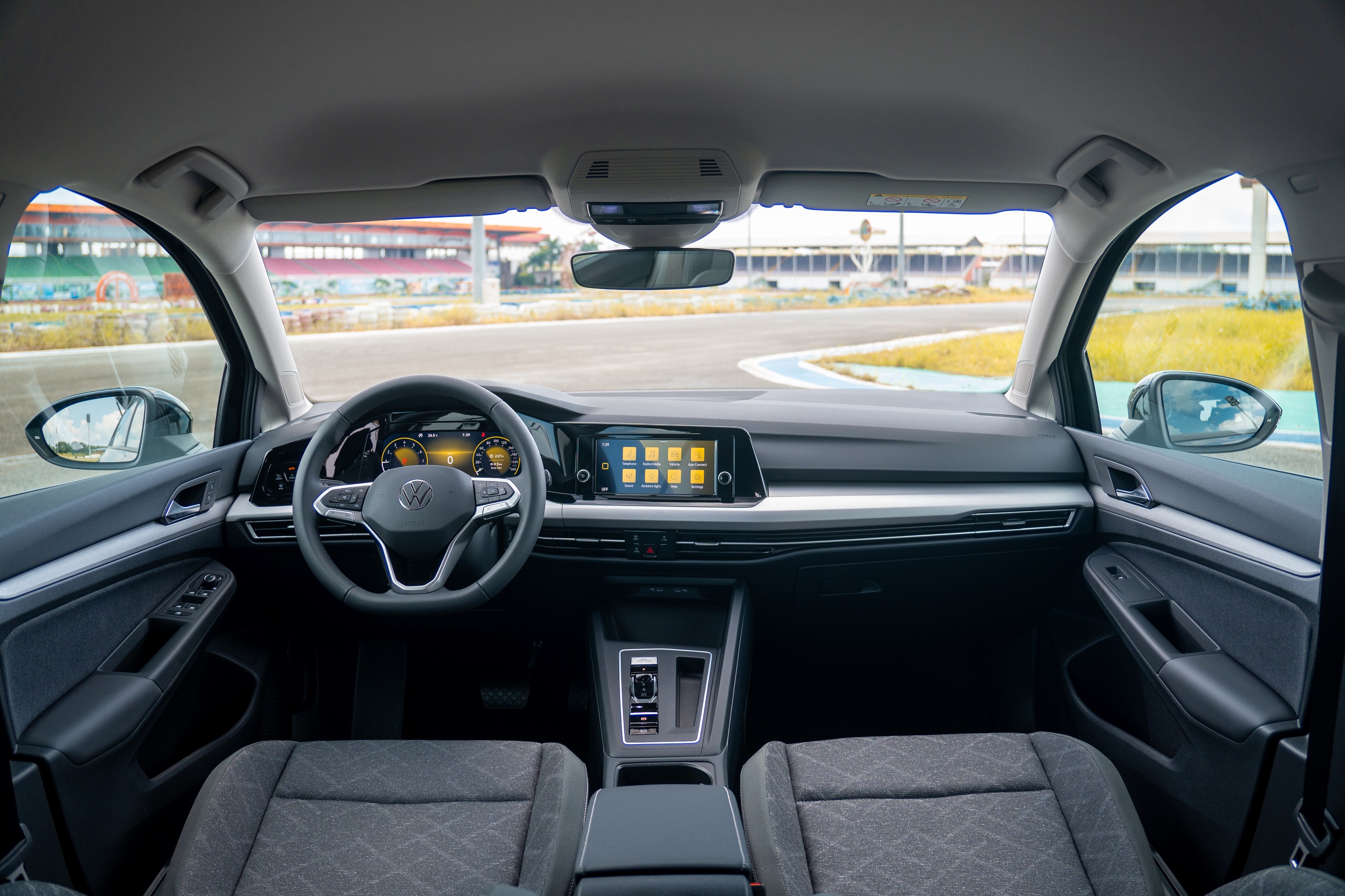 Golf 1.5 eTSI  (2).JPG