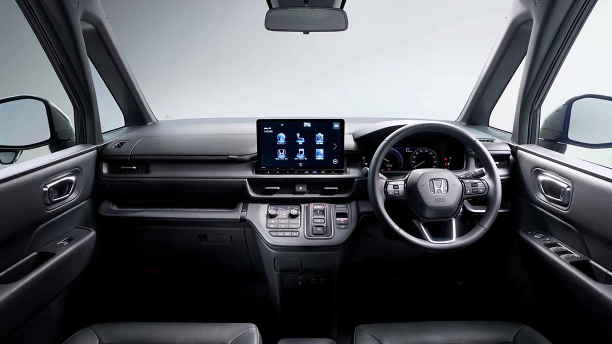 Honda StepWGN eHEV 3.jpg