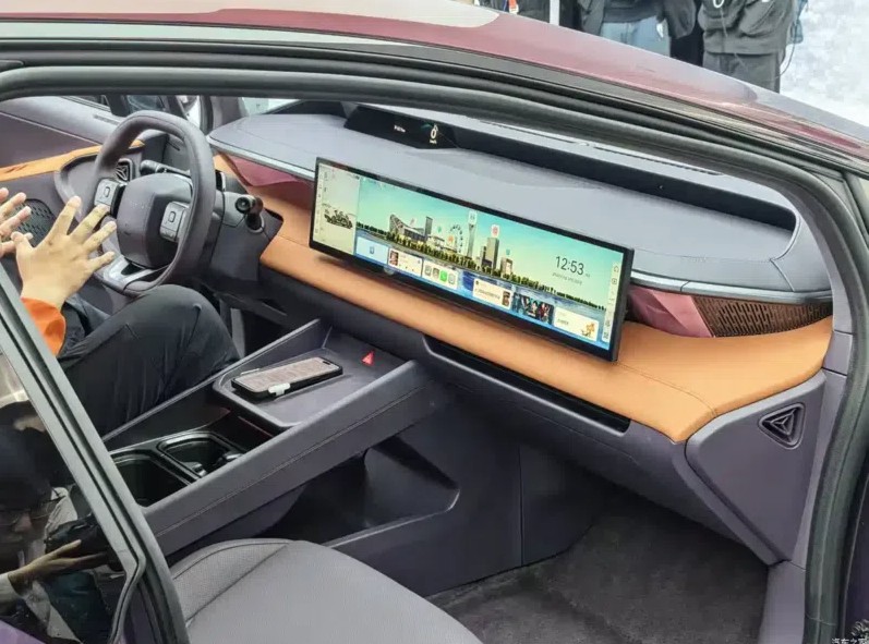 Hyundai Ioniq V 4.jpg