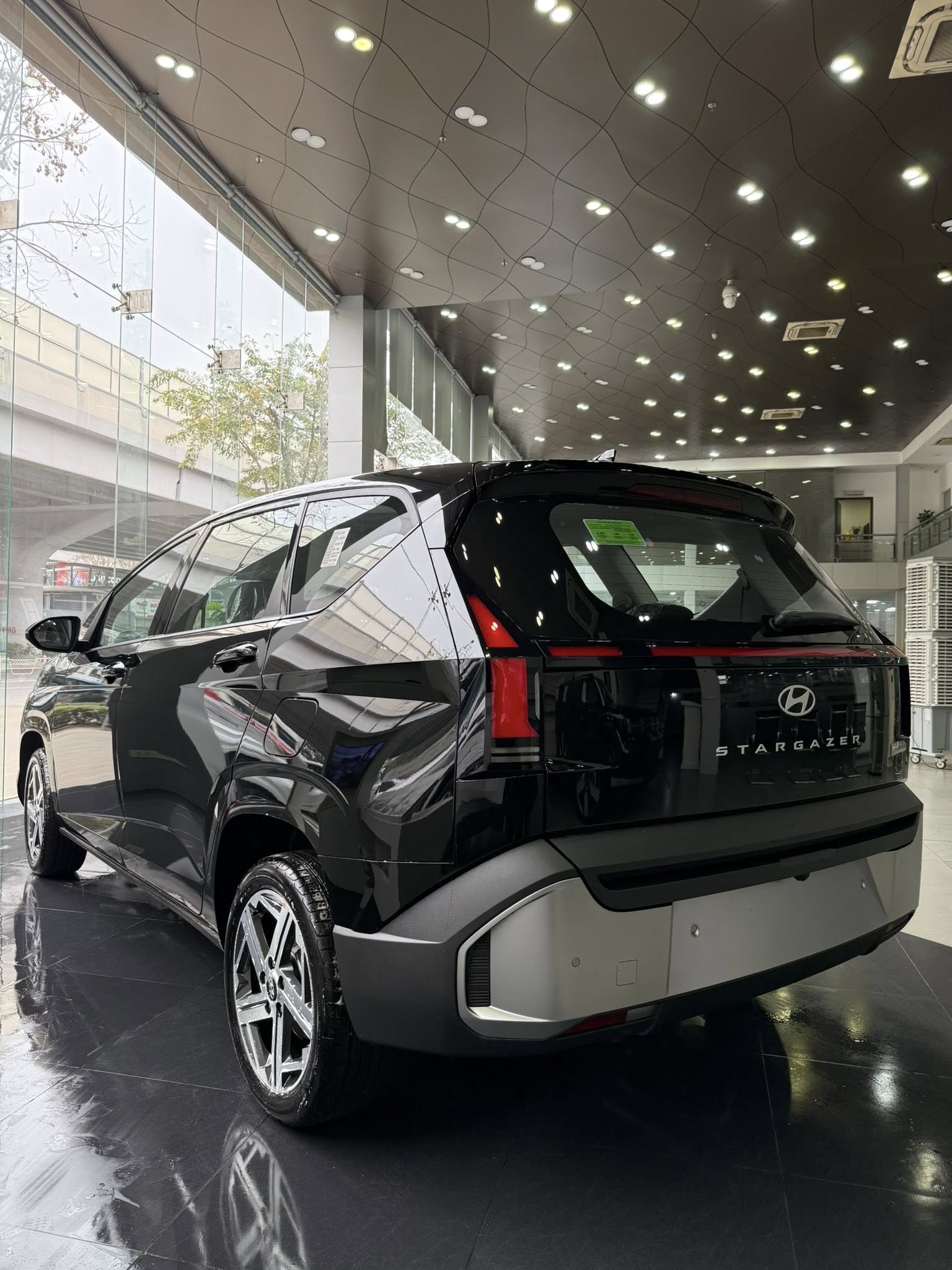 Hyundai Stargazer 2026_a3.jpg