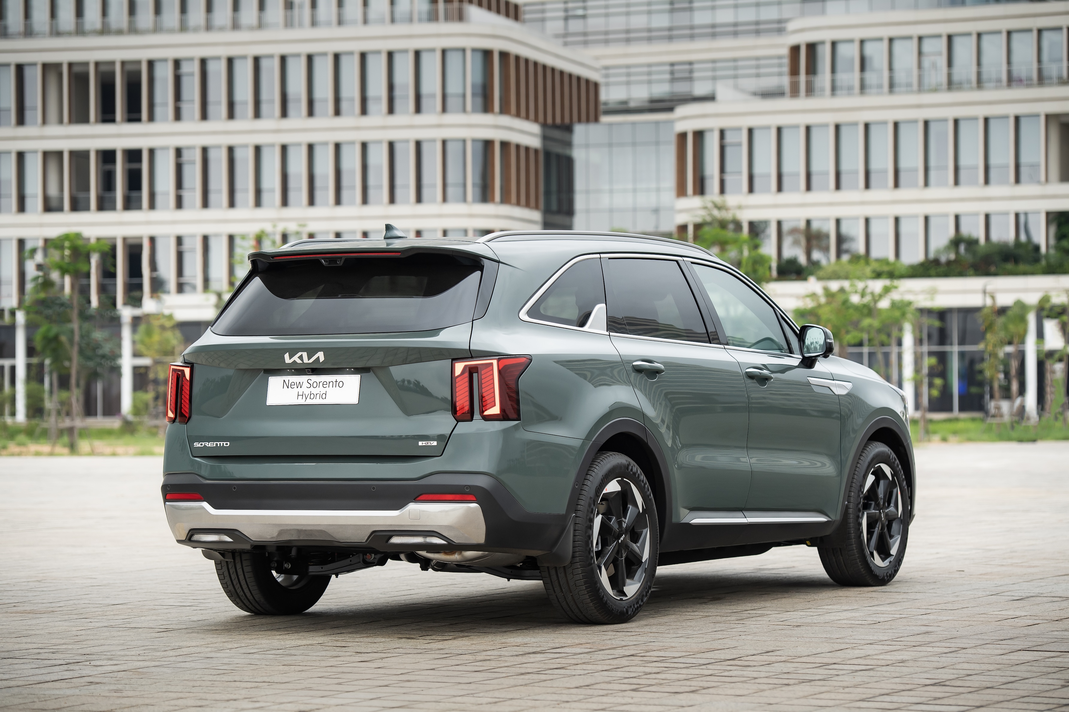 Kia Sorento HEV 1 7.jpg