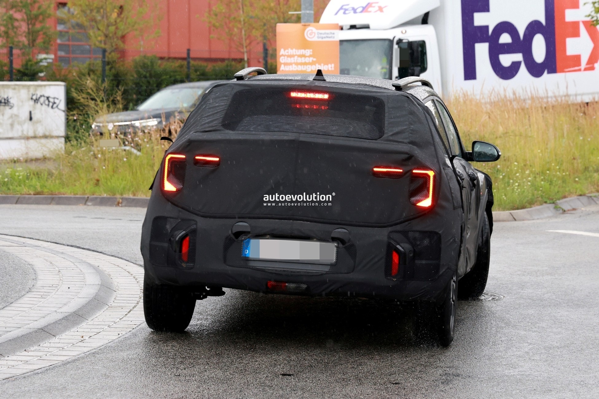 kia-stonic-getting-boxy-facelift-2026-model-flaunts-opposites-united-cues_15.jpg