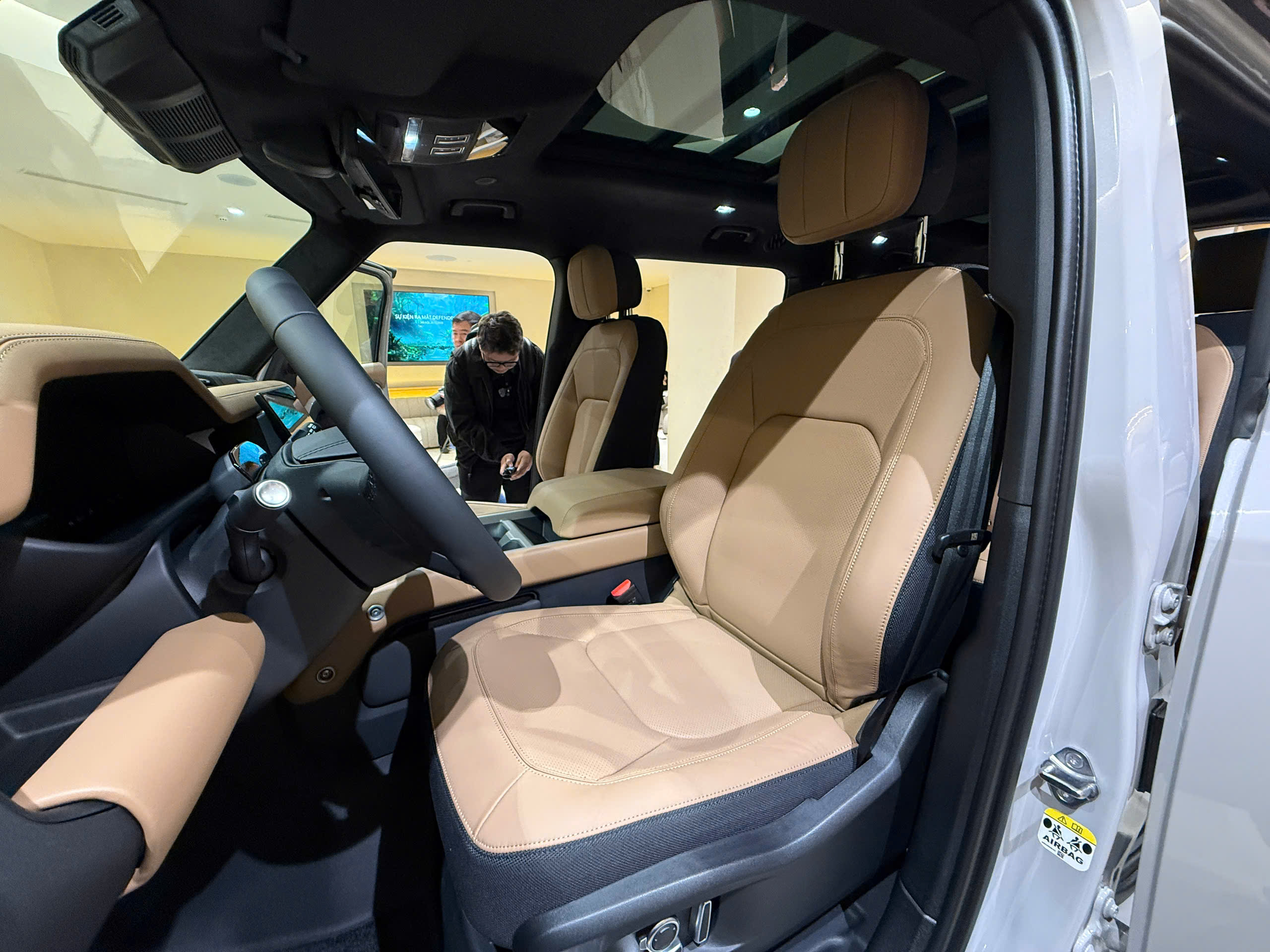 Land Rover Defender 2026 4.jpg