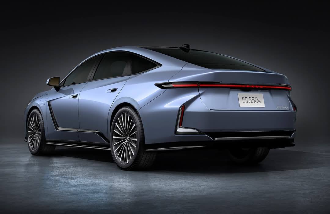 Lexus ES 2.jpg