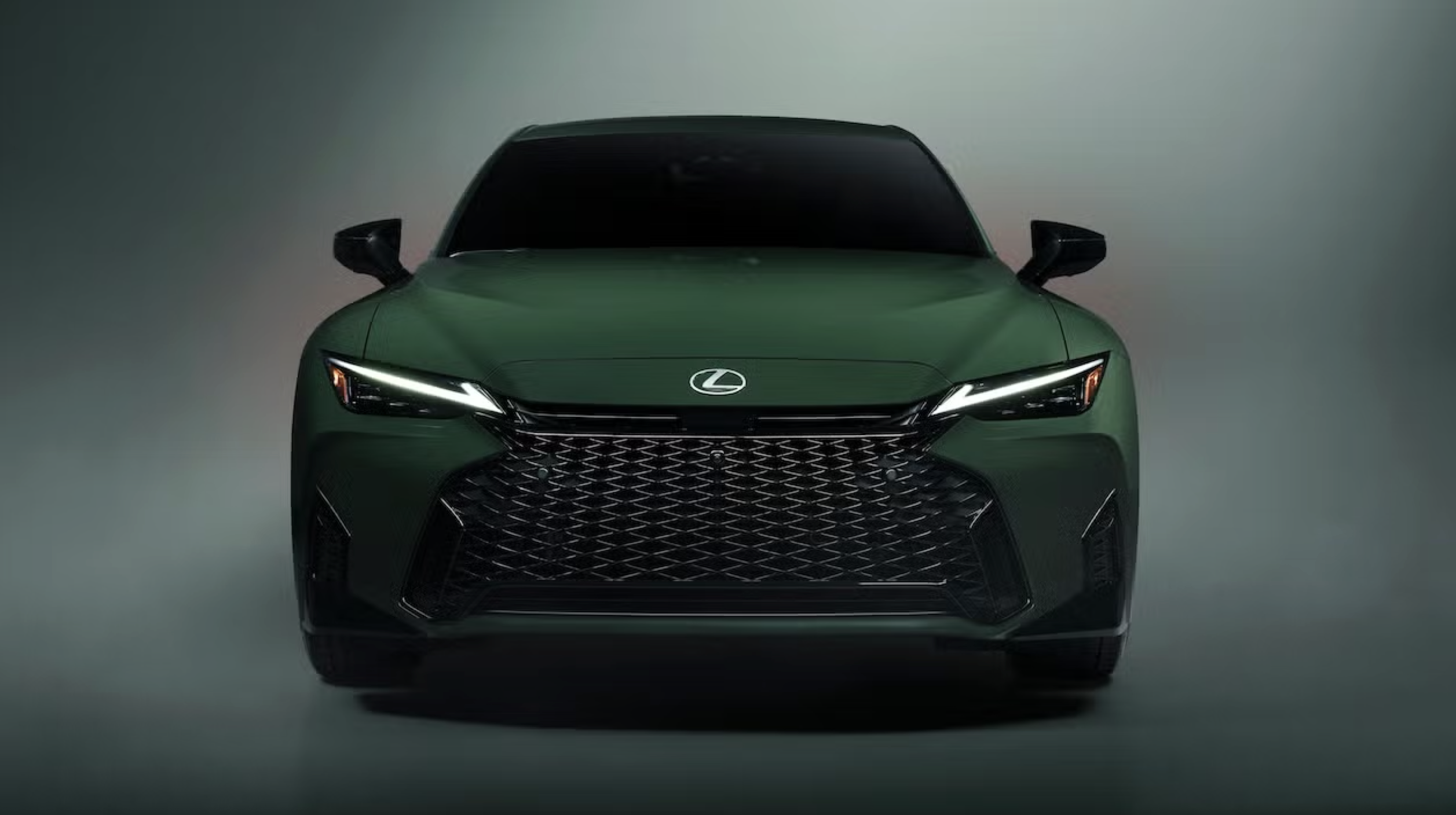 Lexus IS 2027  2026-09-01 lúc 08.50.50.png