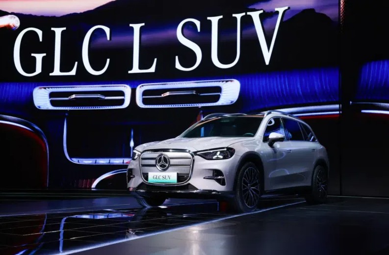 Mercedes-Benz GLC L EV 2.jpg