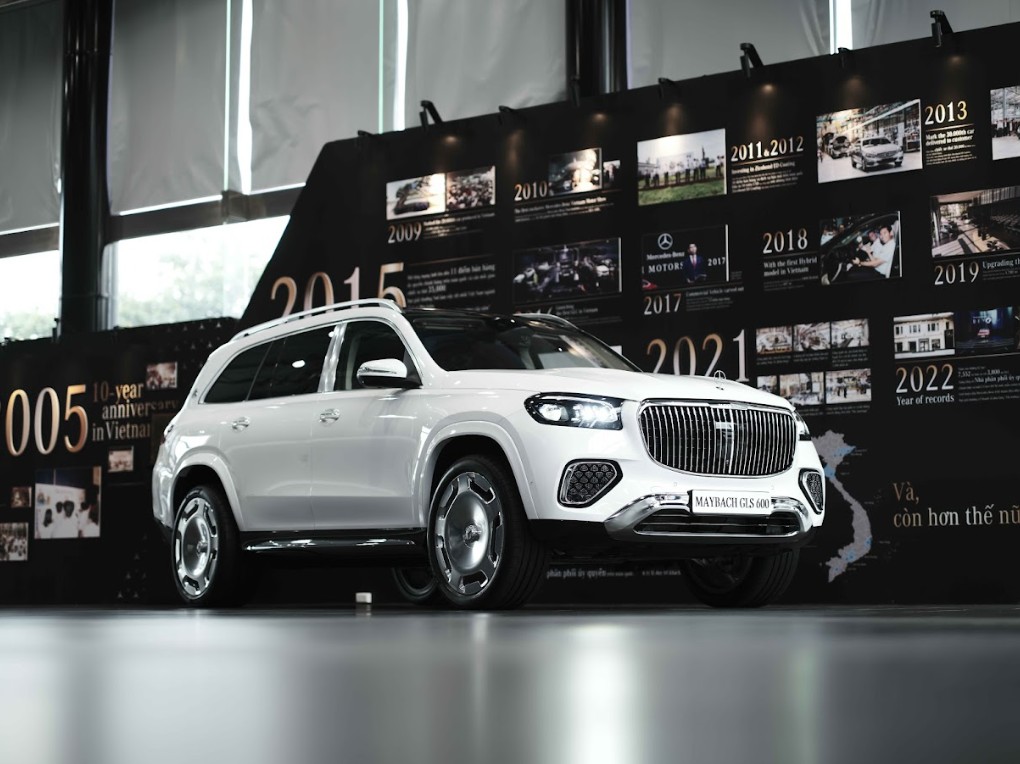 Mercedes-benz.JPG