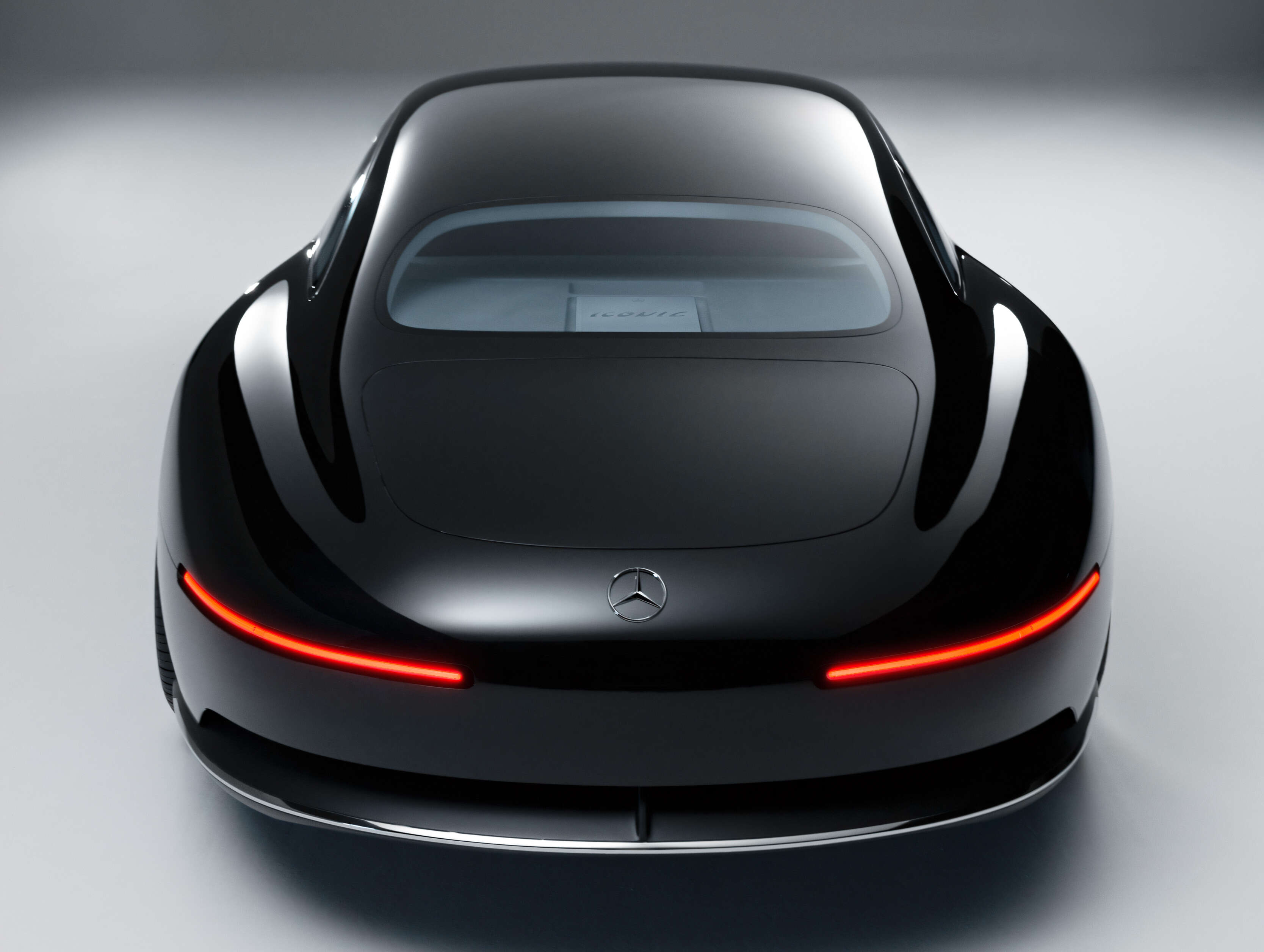 Mercedes-Benz-Vision-Iconic-5-e1760434543153.jpg Mercedes-Benz-Vision-Iconic-5-e1760434543153.jpg