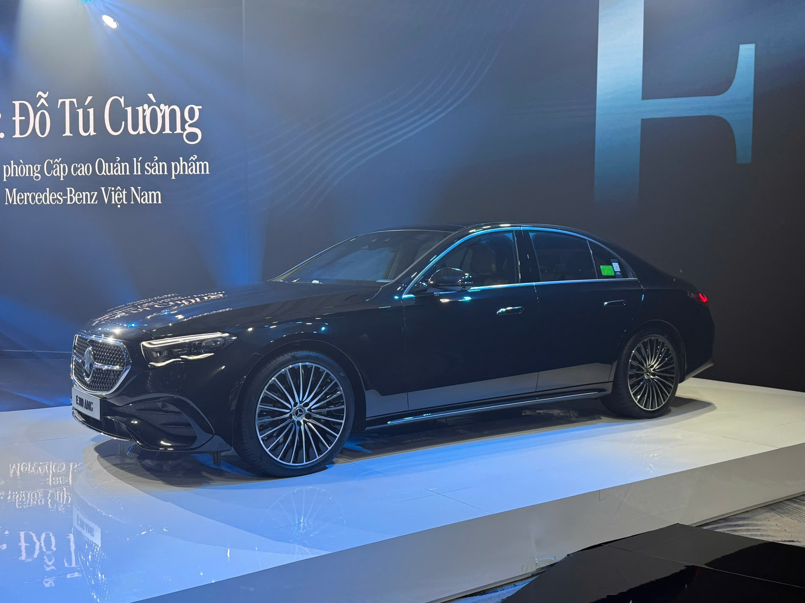 Mercedes E Class 4.jpg Mercedes E Class 4.jpg