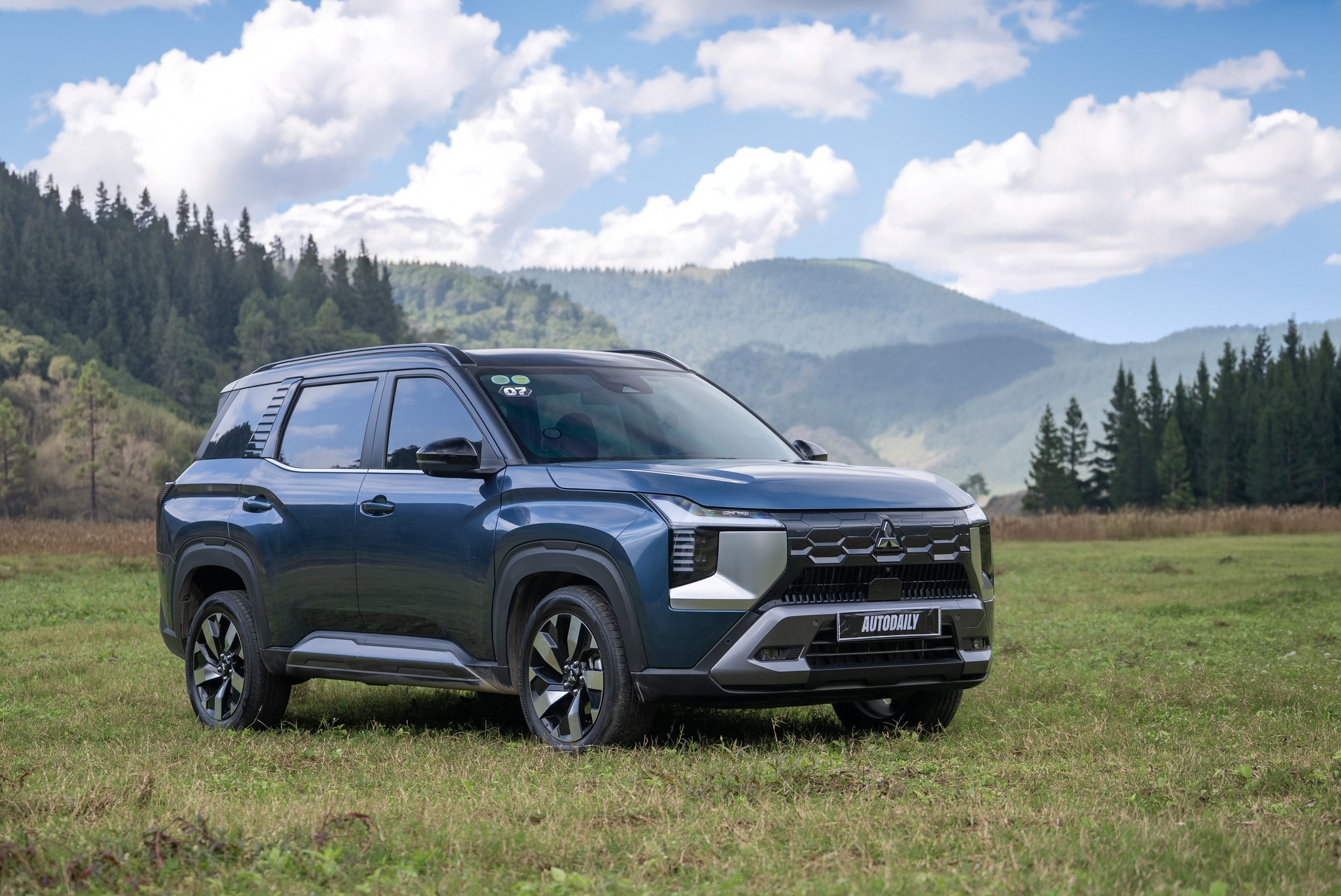 Mitsubishi Destinator _2026 (1) (1).jpg
