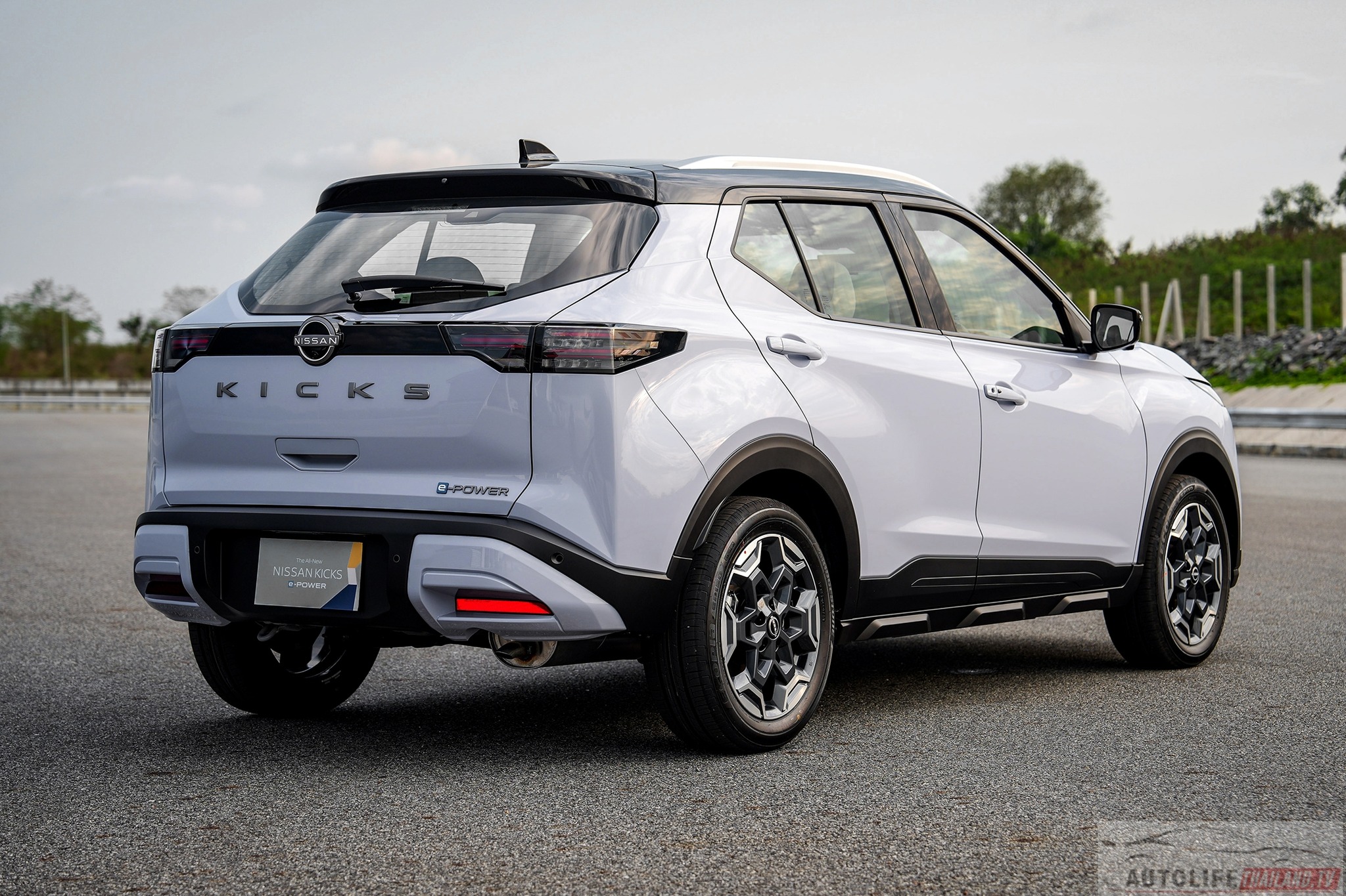 Nissan Kicks e-POWER 2.jpg