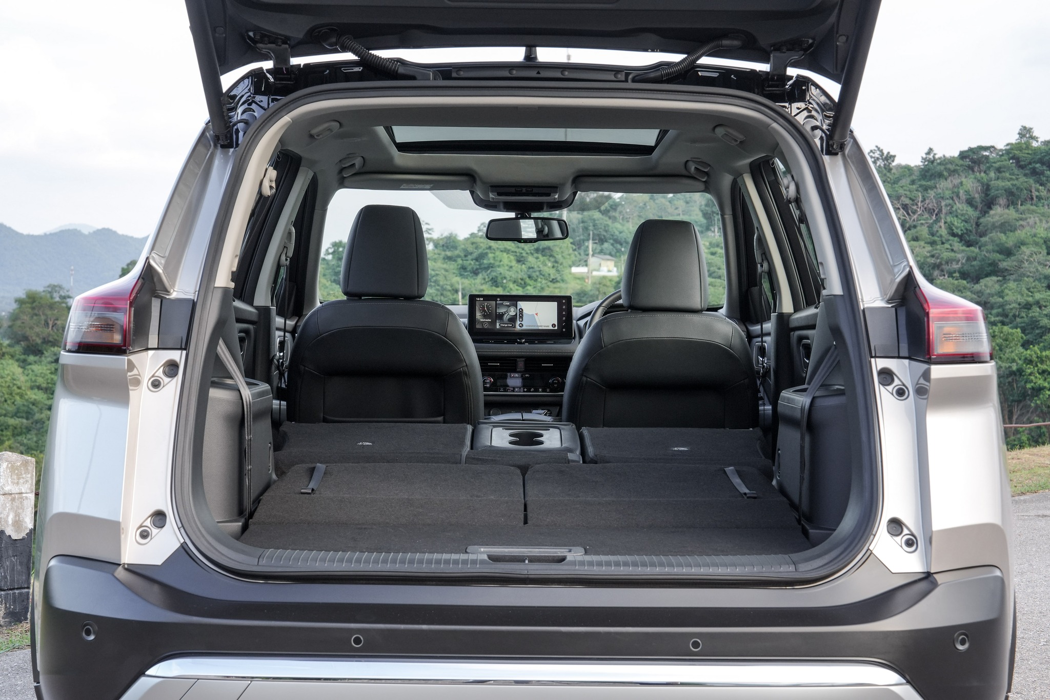 Nissan X-Trail e-POWER 5.jpg