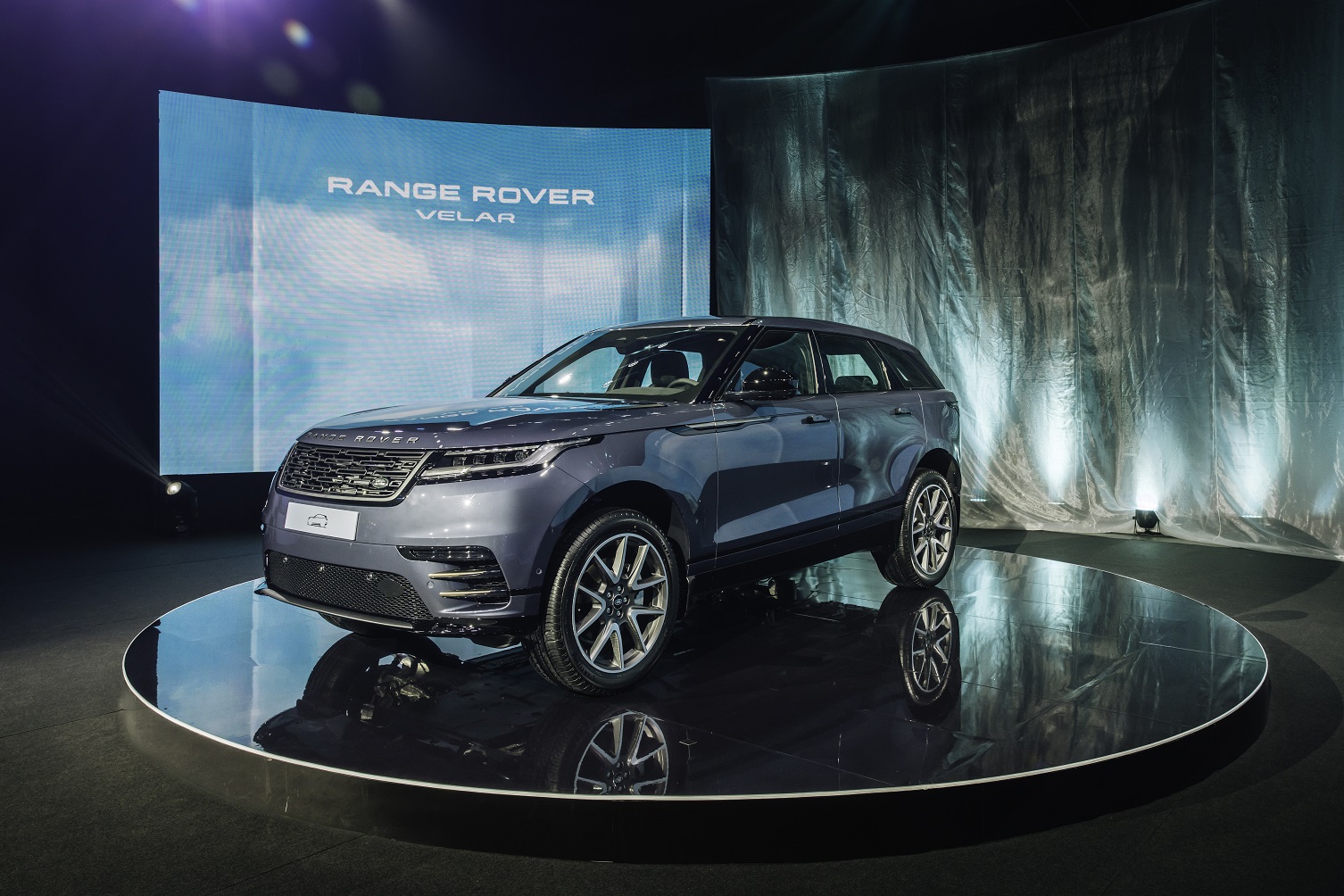 Range Rover Velar 2025.jpg