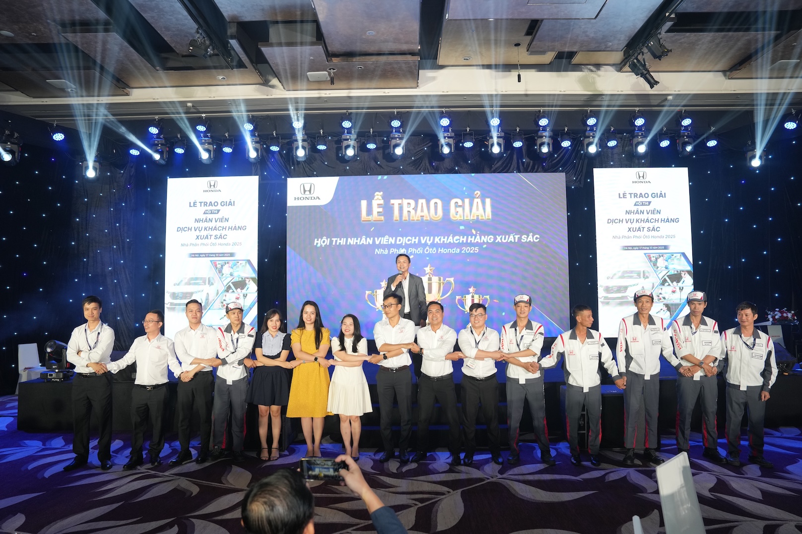 Top 15 nhất nhì ba.JPG Top 15 nhất nhì ba.JPG