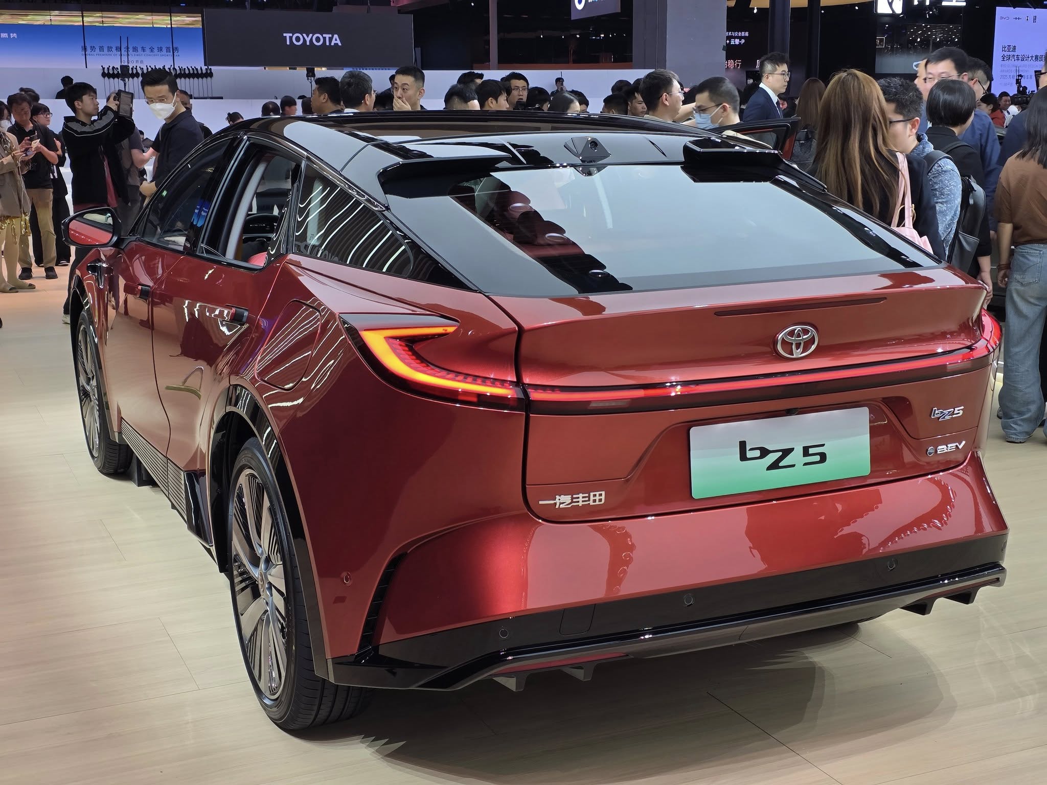 Toyota bZ5 2.jpg