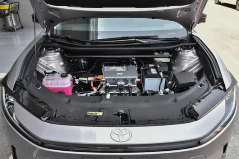 Toyota bZ5 4.jpeg