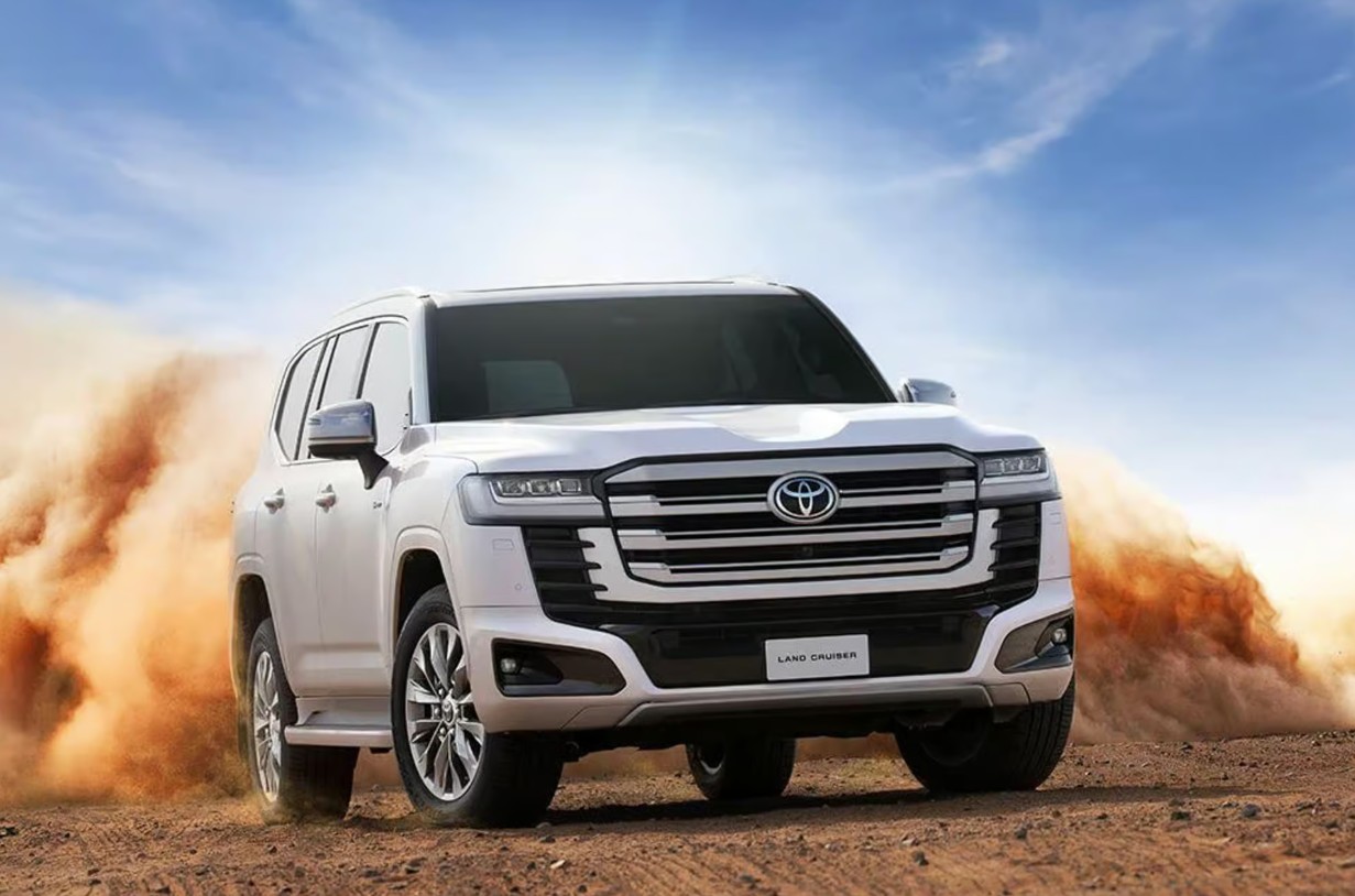 Toyota Land Cruiser 300 HEV.jpg