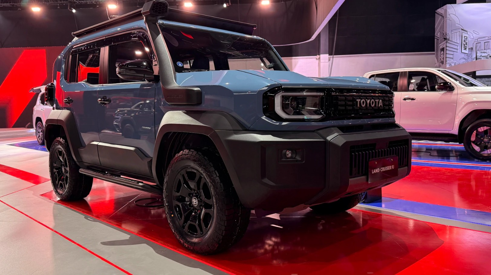 toyota-land-cruiser-fj-2026 5.jpg
