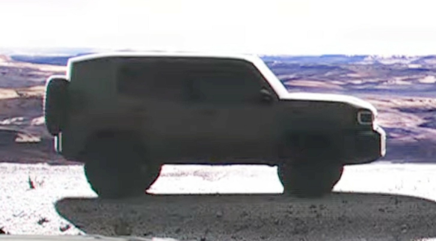 Toyota Land Cruiser FJ 3.jpg Toyota Land Cruiser FJ 3.jpg