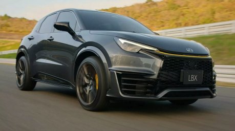 Lexus LBX 3.jpg