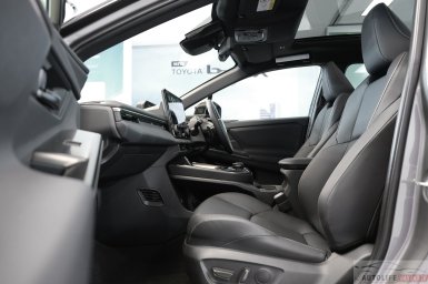 Toyota BZ4X 12.jpg