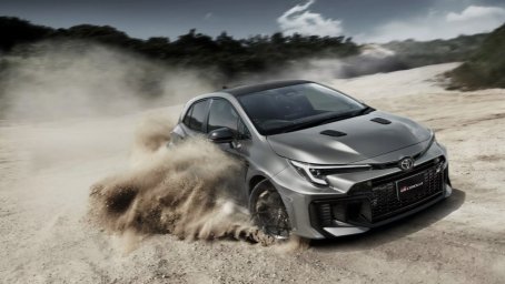 2026-Toyota-GR-Corolla-Japan 10.jpg