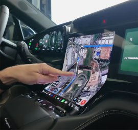 Porsche Cayenne Electric EV 4.jpg