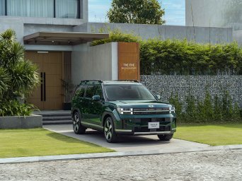 Hyundai Santa Fe Hybrid.jpg