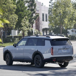 Kia-telluride-x-pro-3 2025-12-13 lúc 09.53.40.png