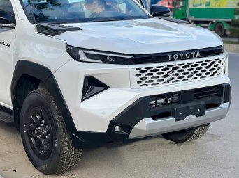 Toyota Hilux 2026 -3.jpg