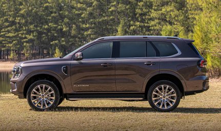 Ford-Everest-Platinum-Side.jpg