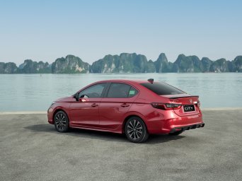 Honda_City_Red_16.jpg