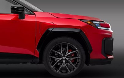 2026-Toyota-RAV4-PHEV-GRSpor-11.jpg